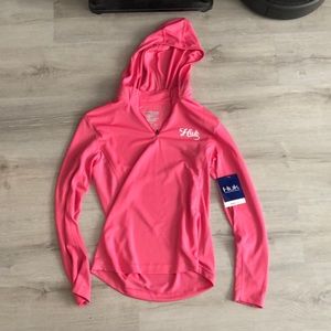 Huk light weight pullover with hood
